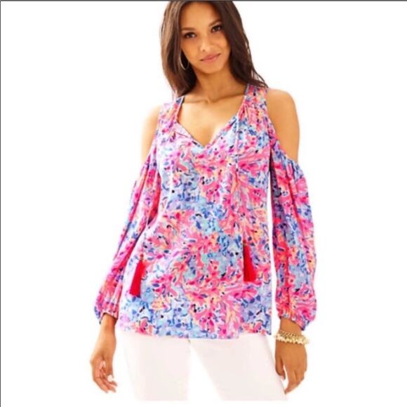 Lilly Pulitzer Tops - Lilly Pulitzer Finch Cold Shoulder Silk Top Blouse Coco Coral Crab Floral XS
